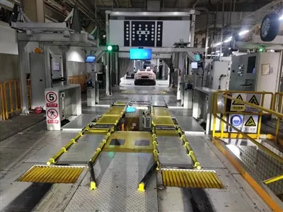 自動車用タイヤ試験装置